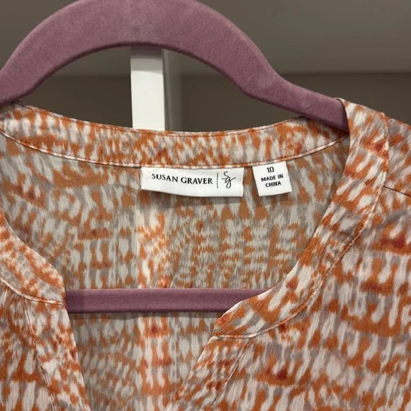 Excellent condition: Susan Graver orange V-neck semi-sheer top, size 10 - Picture 6 of 8